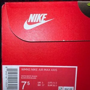 White Women’s Nike Air Max Axis